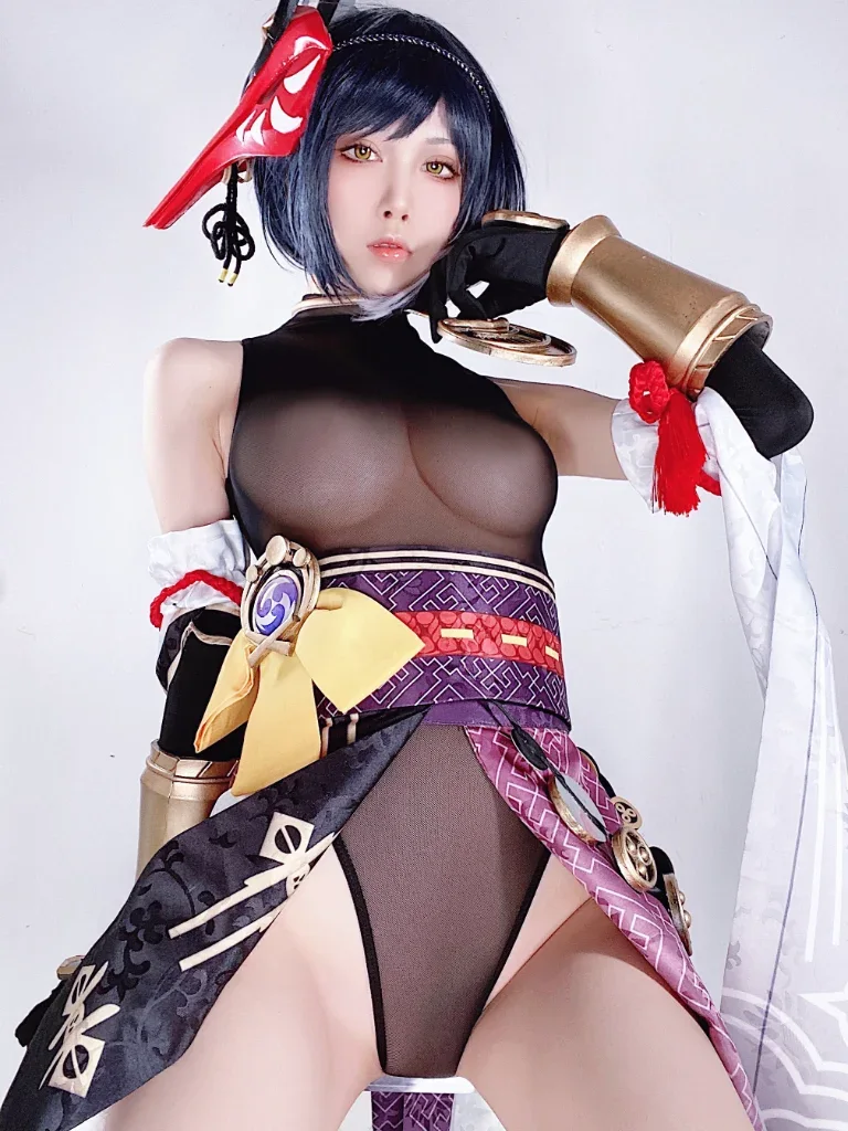 小姨子和她的闺蜜 封面